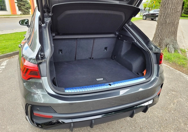 Audi Q3 cena 149900 przebieg: 48390, rok produkcji 2020 z Dębica małe 232